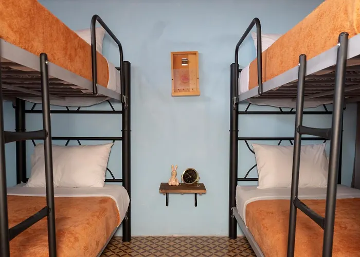 Mala Vecindad Garibaldi Hotel 4*